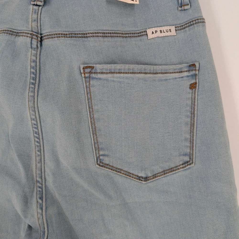 AP Blue Aphrodite High Rise Skinny Jeans‎ Light Wash Size 15(32) AP4263L NWT